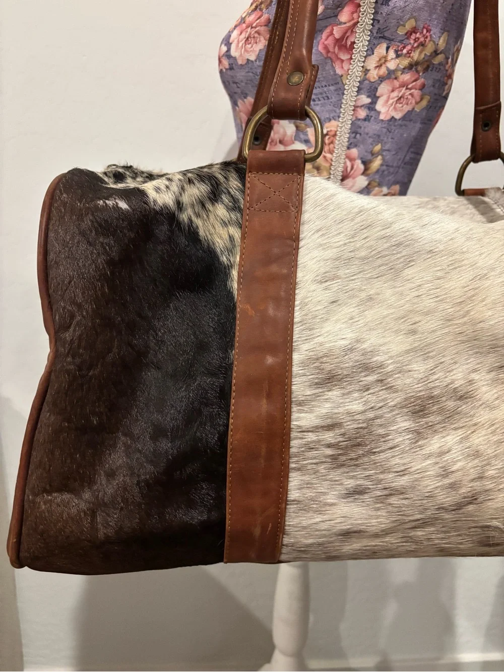 Genuinos Olmos Mexican Leather and Cowhide Travel Duffle Bag